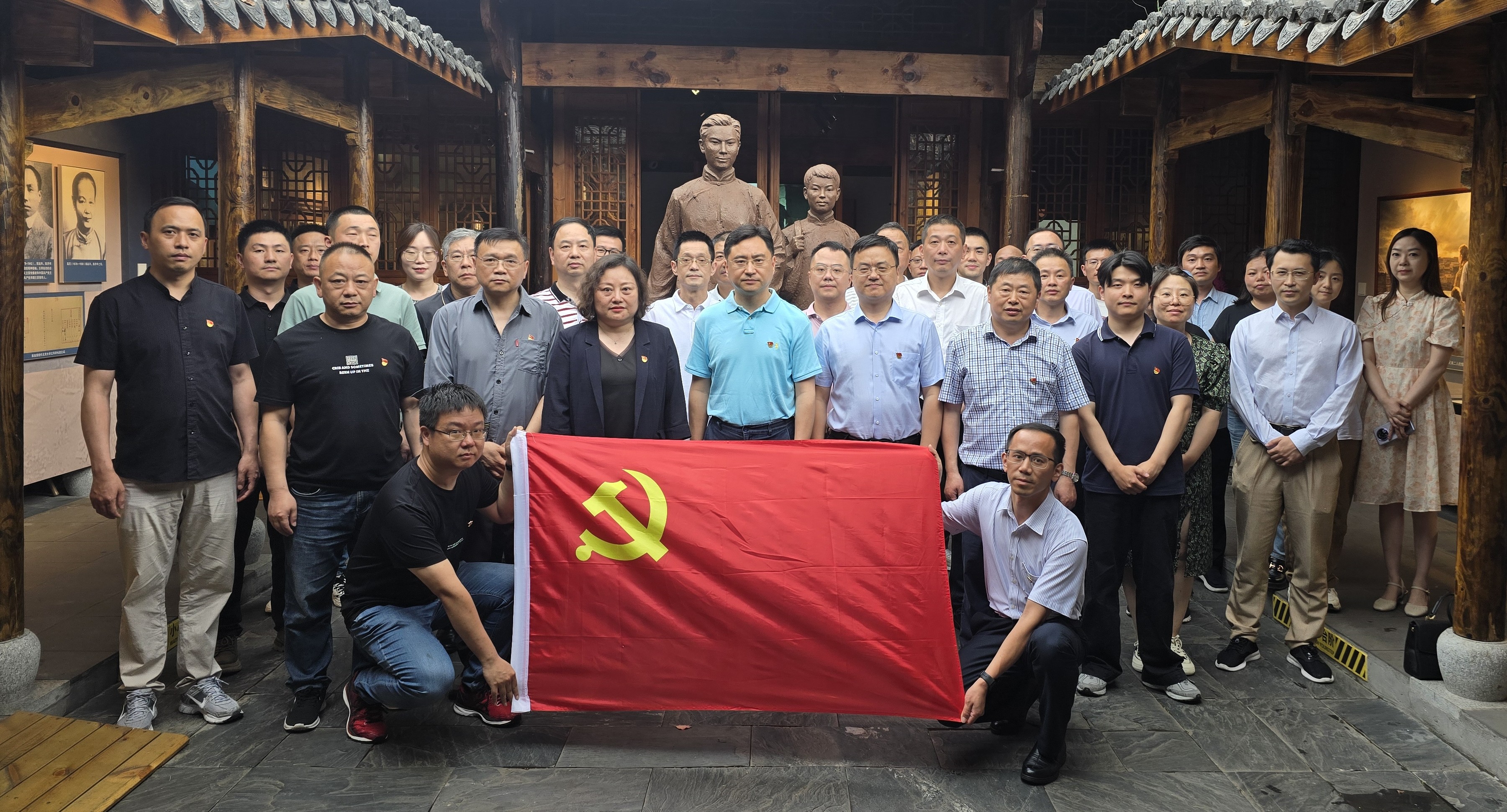 ce5ae9a24774debf8206124dee71b3a_副本.jpg